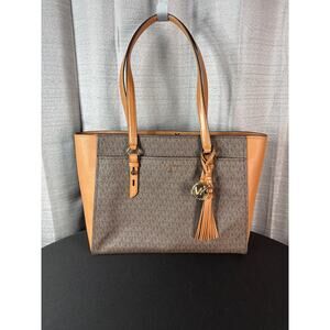 Vintage Michael Kors Large Tote/
Handbag